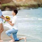 guy gives flowers to girl
